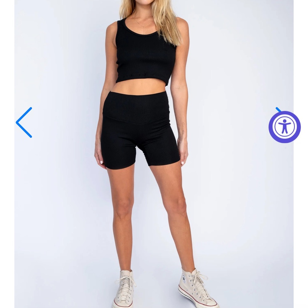 Skatie Black Ribbed Bike Shorts size XS